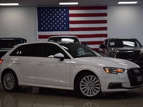 Used 2017 Audi A3 e-tron Premium FWD image 1