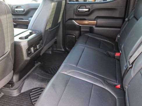 Used 2021 Chevrolet Silverado 1500 LT Trail Boss w/ Convenience Package II image 19