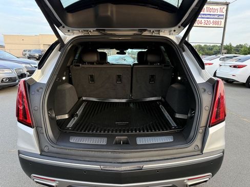 Used 2020 Cadillac XT5 Premium Luxury FWD image 11