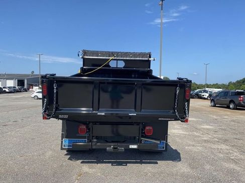 New 2025 Ford F550 4x4 Regular Cab Super Duty image 5