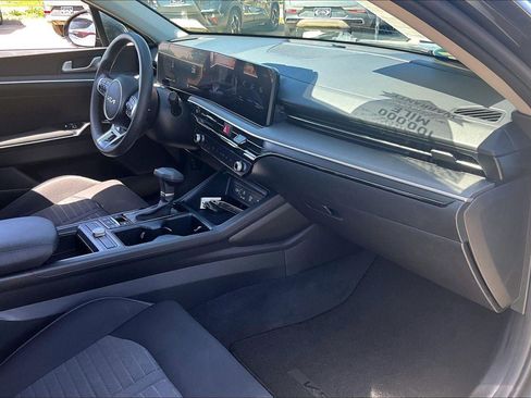 Used 2025 Kia K5 LXS FWD image 26