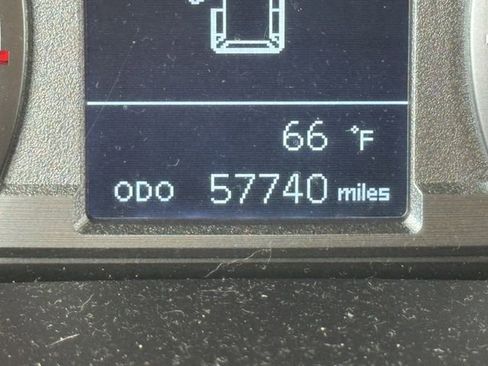 Used 2018 Toyota 4Runner SR5 Premium image 8