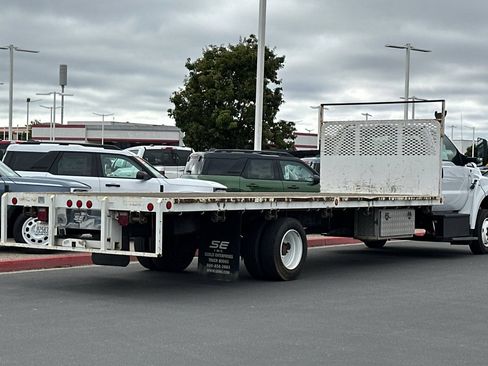 Used 2019 Ford F650 2WD Regular Cab Super Duty image 4