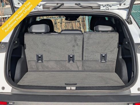 Used 2025 Chevrolet Blazer EV LT image 16