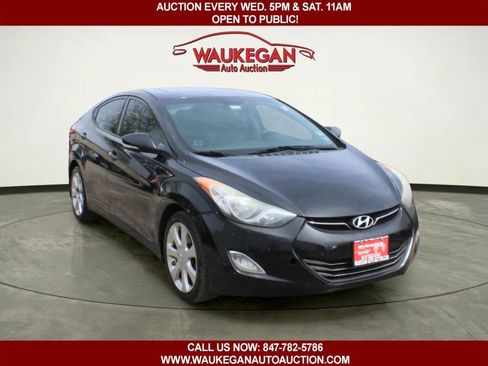 Used 2013 Hyundai Elantra Limited FWD image 2