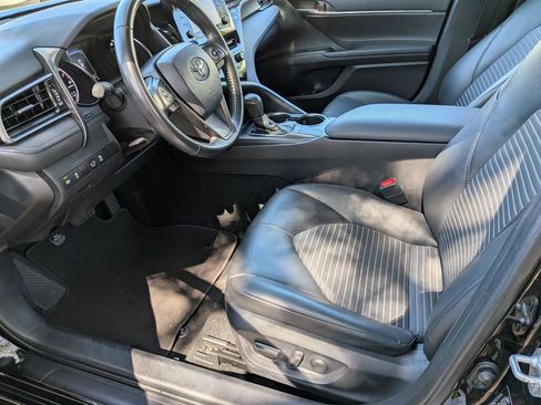 Used 2024 Toyota Camry SE image 8
