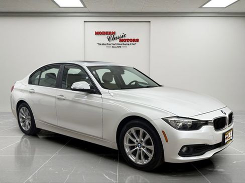 Used 2017 BMW 320i Sedan image 7