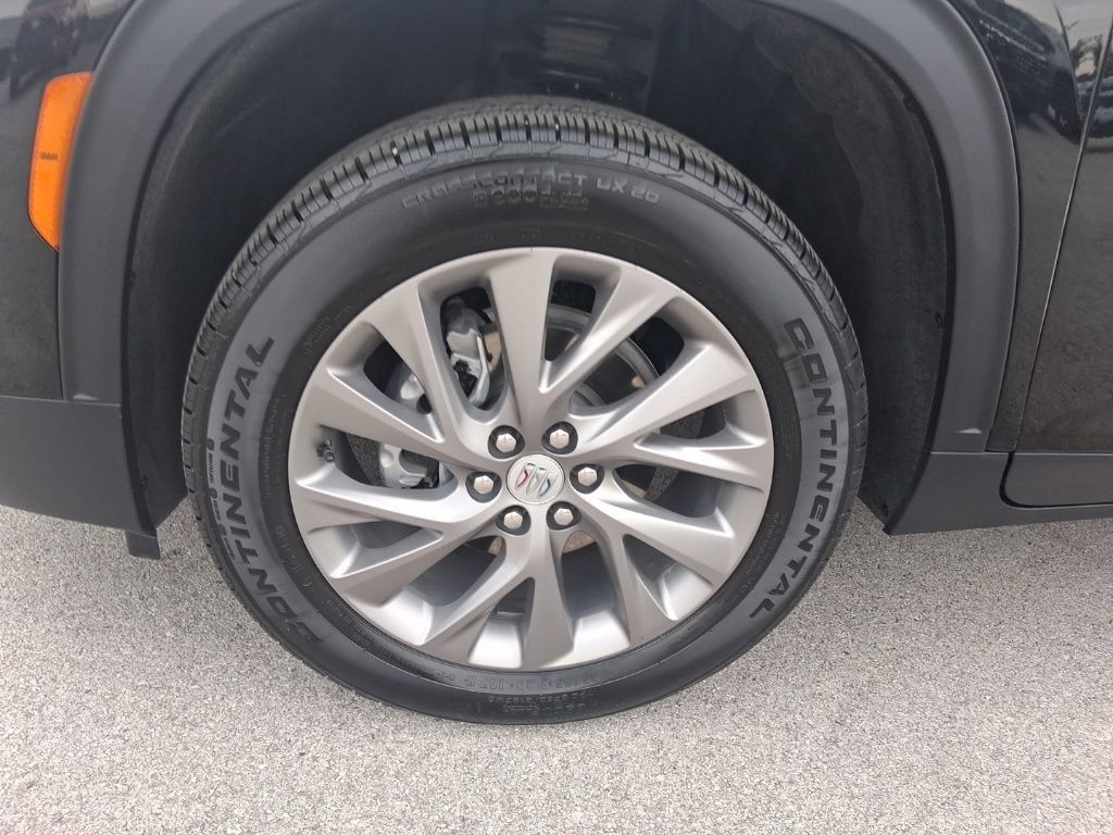 Used 2026 Buick Enclave Preferred w/ LPO, Floor Liner Package AWD/4WD image 15