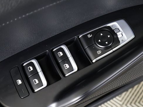 Used 2023 Kia K5 GT-Line image 39