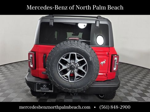 Used 2022 Ford Bronco Badlands image 5