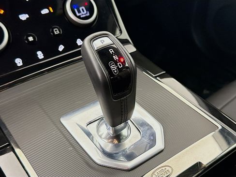 Used 2023 Land Rover Range Rover Evoque R-Dynamic S image 18