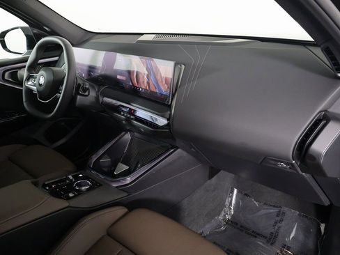 Used 2026 BMW X3 xDrive30 image 9