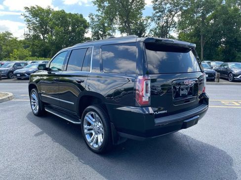 Used 2018 GMC Yukon SLT w/ Premium Edition AWD/4WD image 6