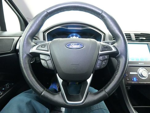 Used 2020 Ford Fusion Titanium FWD image 36