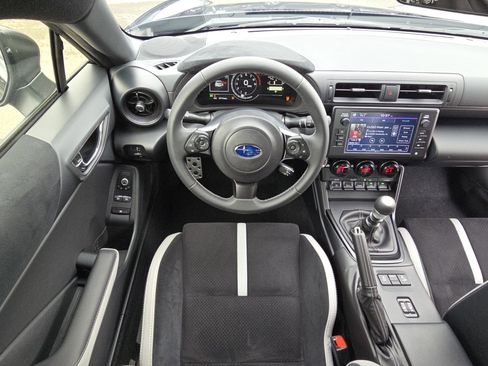 Used 2025 Subaru BRZ Limited w/ Popular Package 2 image 15