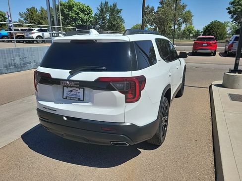 Used 2023 GMC Acadia SLE w/ Driver Convenience Package FWD image 7