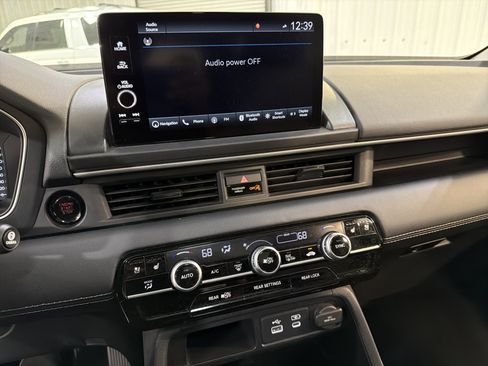 Used 2023 Honda Pilot Elite image 19