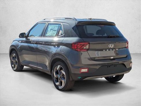 New 2026 Hyundai Venue SEL FWD image 9