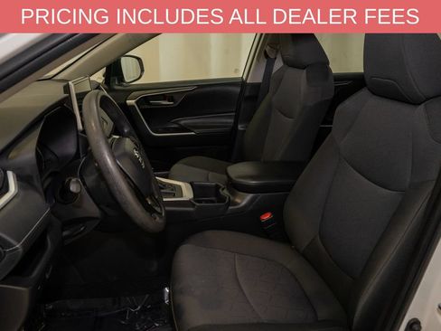 Certified 2025 Toyota RAV4 XLE FWD image 10