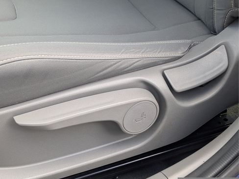 Used 2023 Hyundai Elantra SEL FWD image 16