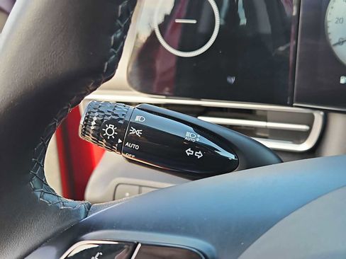 Certified 2023 Hyundai Elantra Limited image 26