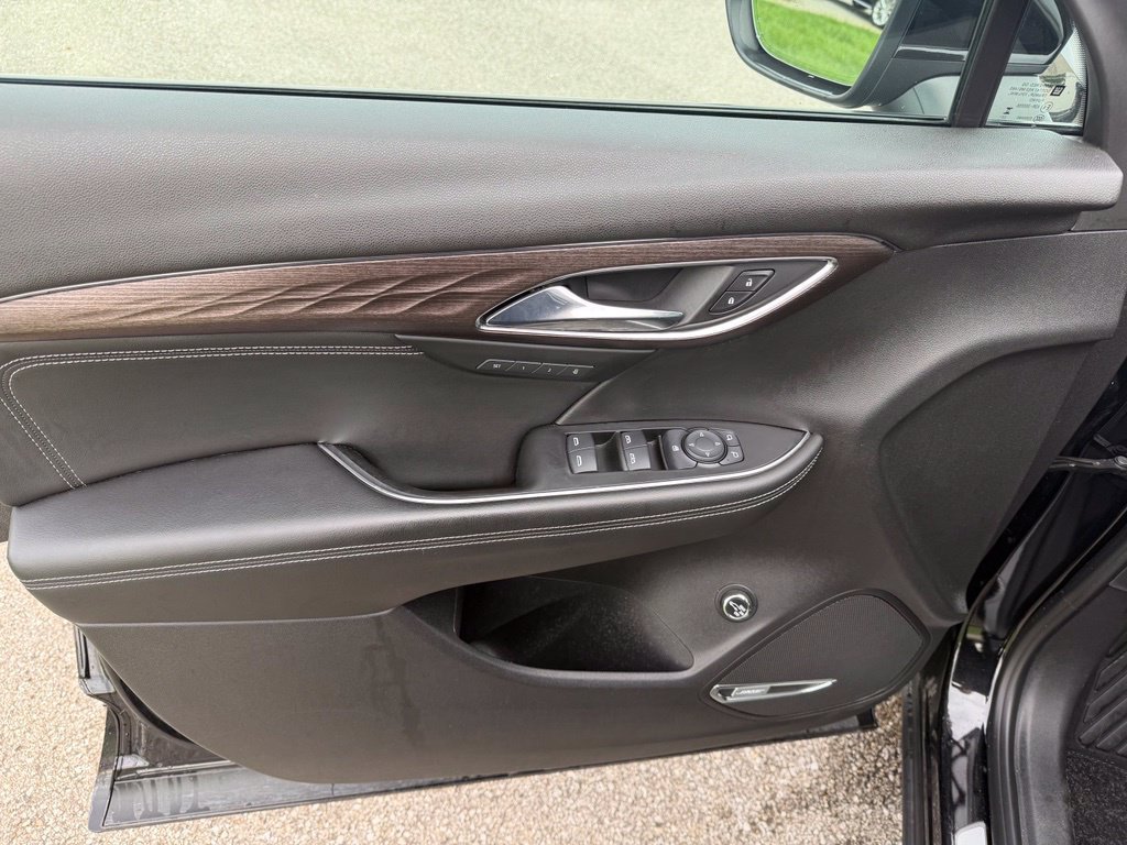 Used 2023 Buick Envision Avenir AWD/4WD image 24