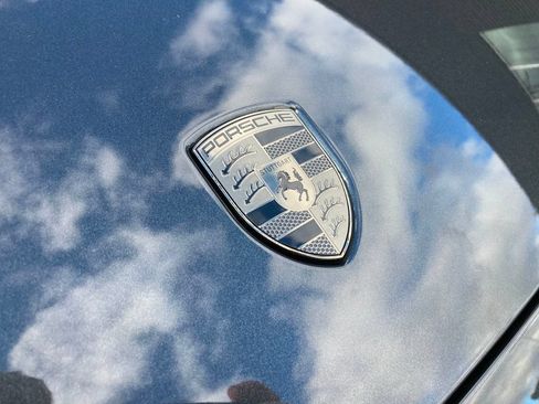Used 2025 Porsche Macan Turbo Electric AWD/4WD image 34