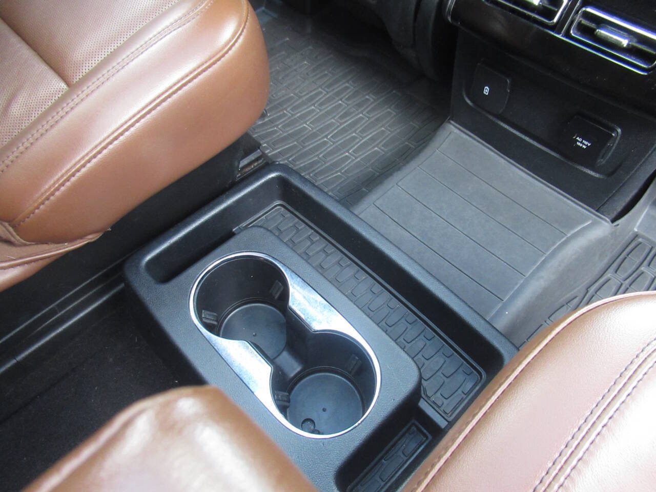 Used 2021 Lincoln Aviator Reserve AWD/4WD image 11