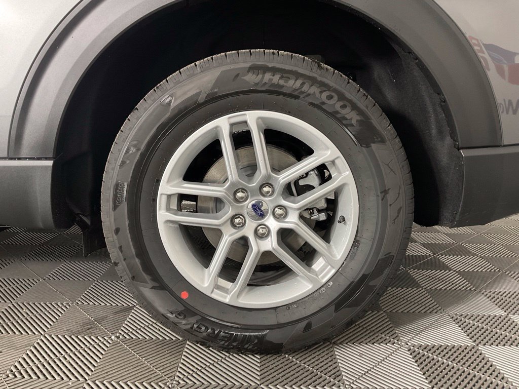 New 2026 Ford Explorer Active AWD/4WD image 10