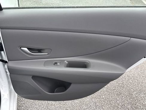New 2026 Hyundai Elantra Sport FWD image 18