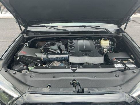 Used 2016 Toyota 4Runner Limited image 37