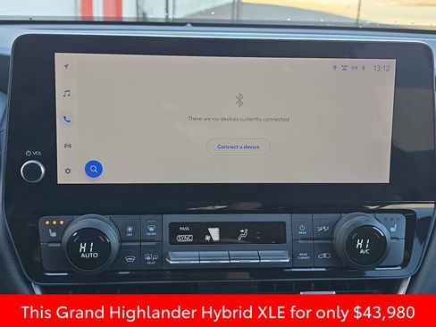 Used 2024 Toyota Grand Highlander XLE image 30