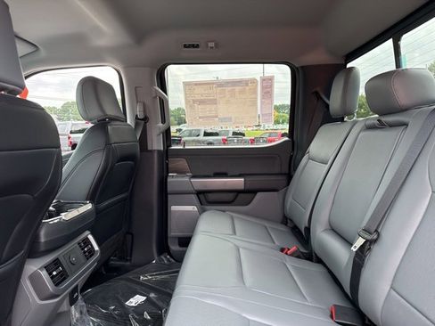 New 2025 Ford F150 Lariat w/ Equipment Group 501A Mid image 21