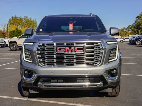 New 2026 GMC Yukon XL Denali w/ Advanced Technology Package image 4
