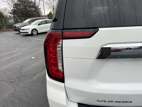Used 2021 GMC Yukon SLT image 18