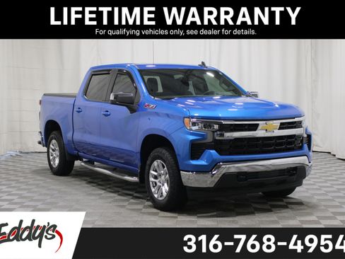 Used 2025 Chevrolet Silverado 1500 LT AWD/4WD image 1