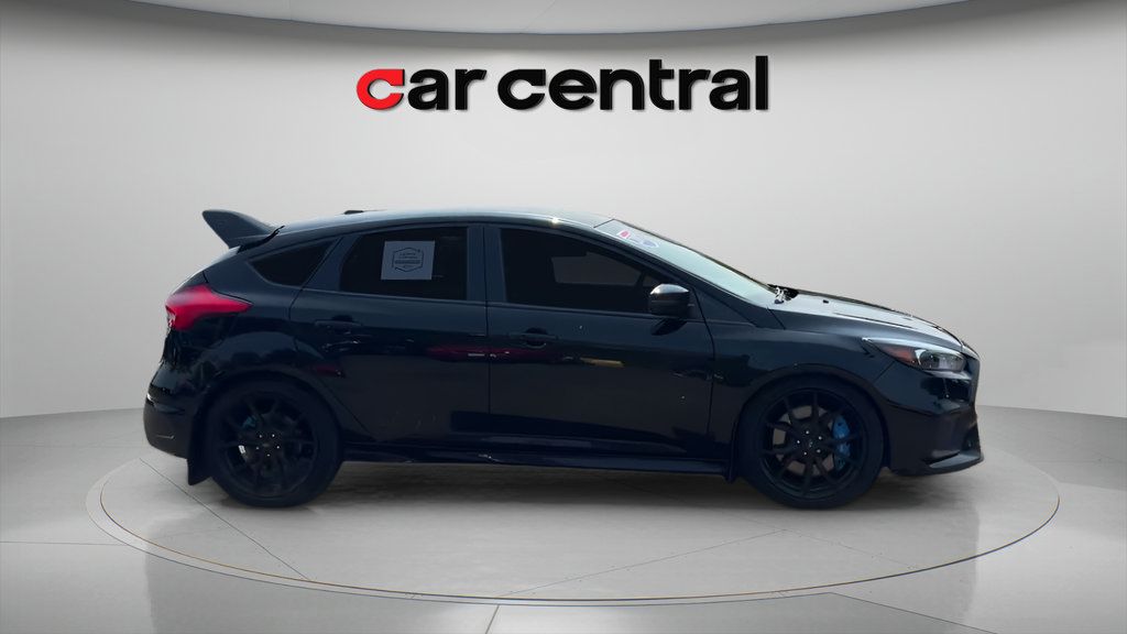 Used 2017 Ford Focus RS AWD/4WD image 7