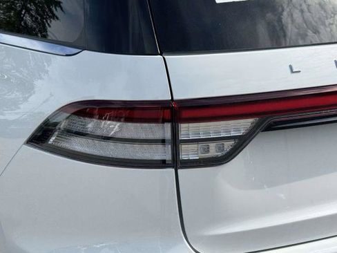 New 2026 Lincoln Aviator Reserve AWD/4WD image 8
