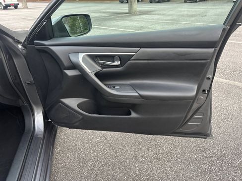 Used 2015 Nissan Altima 2.5 S w/ Power Driver Seat Package image 12