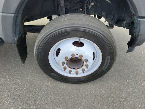 Used 2019 Ford F550 2WD Crew Cab Super Duty w/ Power Equipment Group image 6