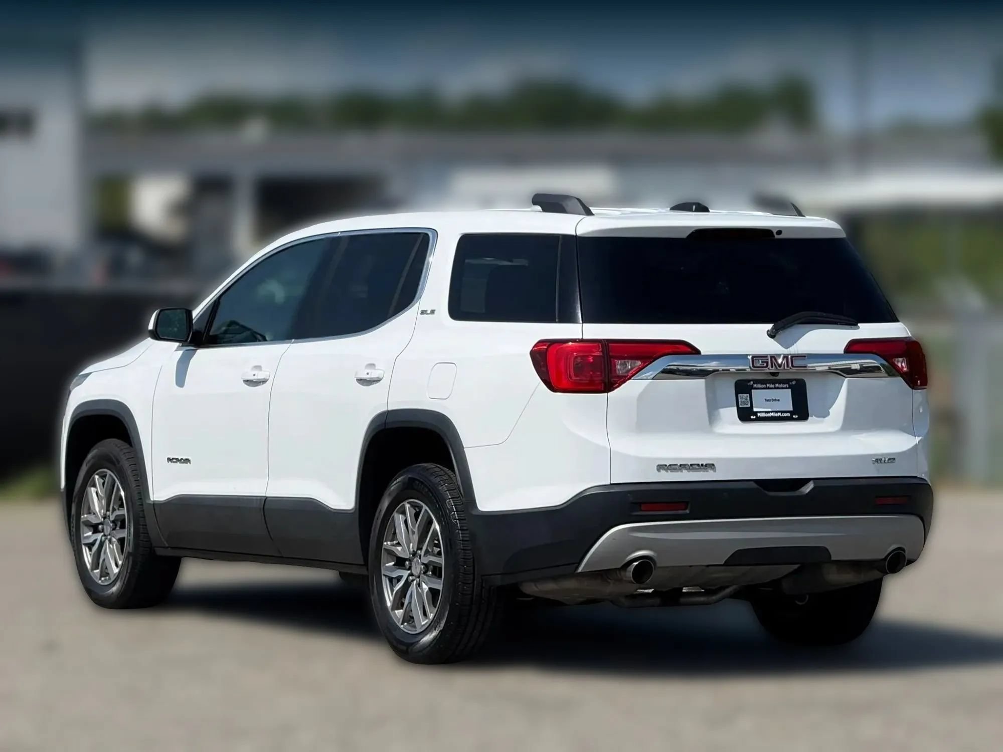 Used 2019 GMC Acadia SLE w/ Driver Alert Package I AWD/4WD image 10