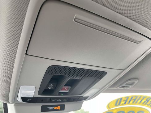 Used 2023 Honda Accord Touring image 29