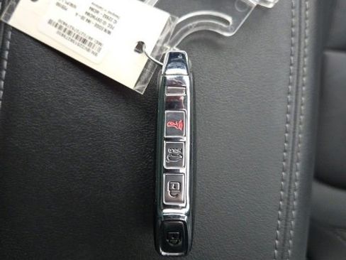 Certified 2024 Kia Seltos SX w/ SX Sunroof Package image 19