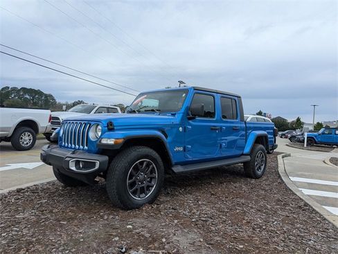 Certified 2022 Jeep Gladiator Overland w/ Popular Equipment Package image 7