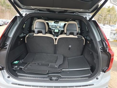 New 2026 Volvo XC90 B6 Plus w/ Protection Package Premier image 17
