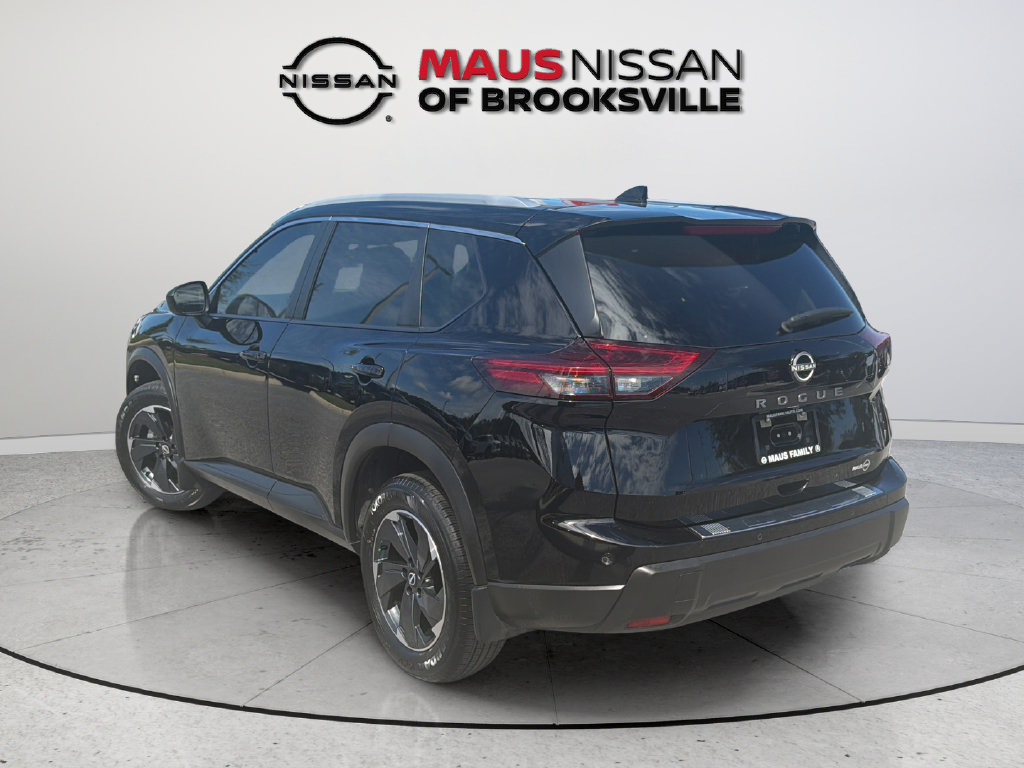 Certified 2025 Nissan Rogue SV w/ SV Premium Package FWD image 8