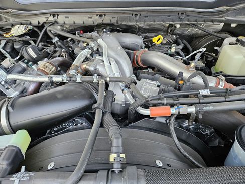 Used 2025 Ford F350 Lariat image 38