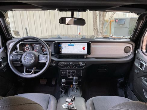 Used 2025 Jeep Wrangler Sport image 19