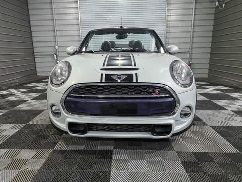 Used 2018 MINI Cooper S FWD image 4