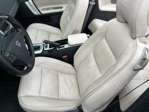 Used 2012 Volvo C70 T5 image 9